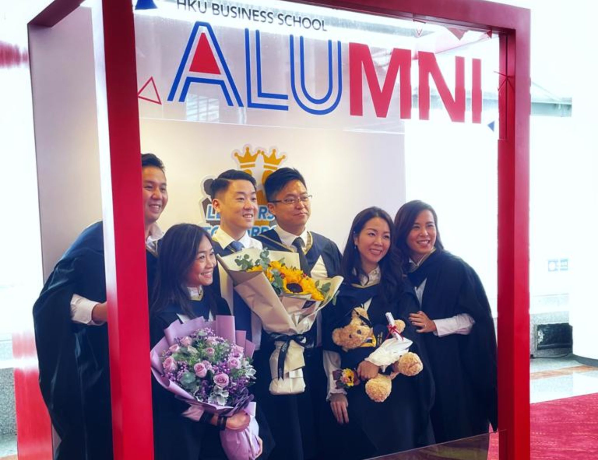 Alumni Engagement at the Class of 2022 Congregation HKU Business School Alumni Engagement at the Class of 2022 Congregation HKU Business School
