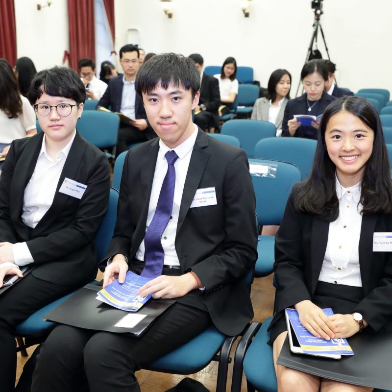 Over 100 outstanding students inducted into Beta Gamma Sigma HKU Chapter