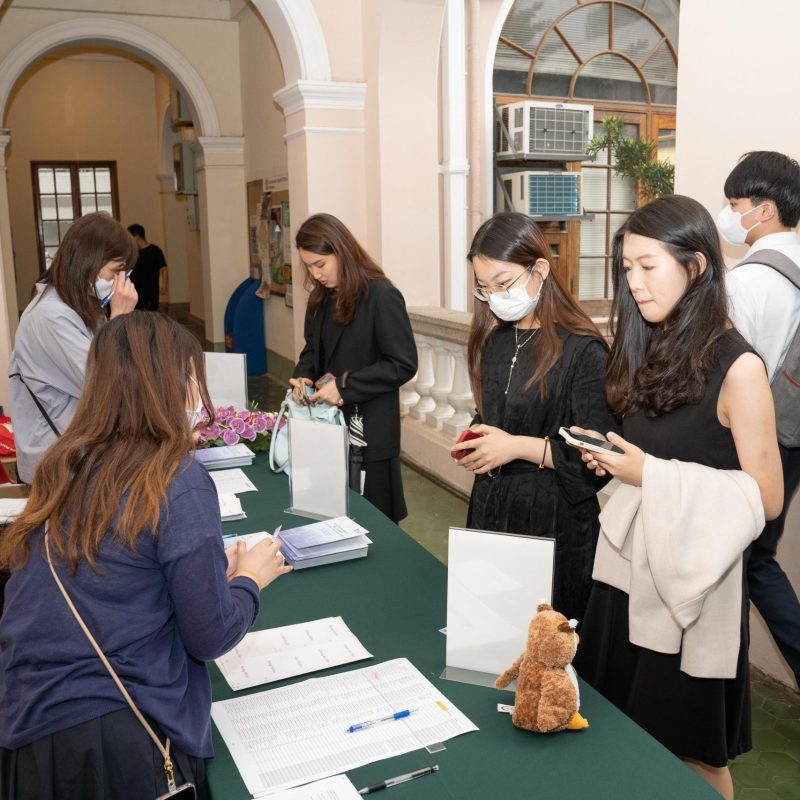 Over 100 outstanding students inducted into Beta Gamma Sigma HKU Chapter