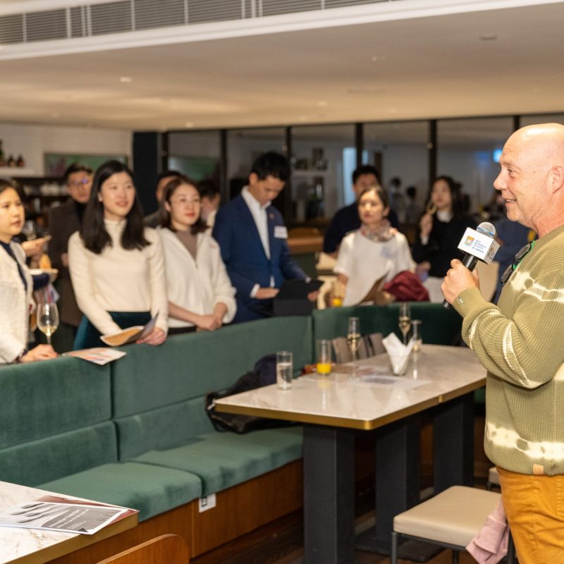 Alumni Christmas Drinks: A Night of Reconnections and Festivities