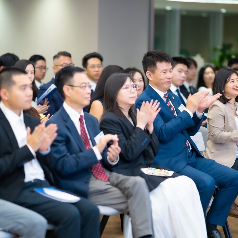 Praising Academic Excellence: Beta Gamma Sigma HKU Chapter Embraces a New Wave of Over 100 Inductees