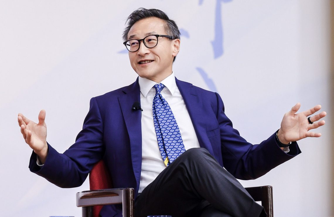 港大经管学院“陈坤耀杰出学人讲座”：阿里巴巴集团主席蔡崇信 对谈推动中国经济增长的科创引擎