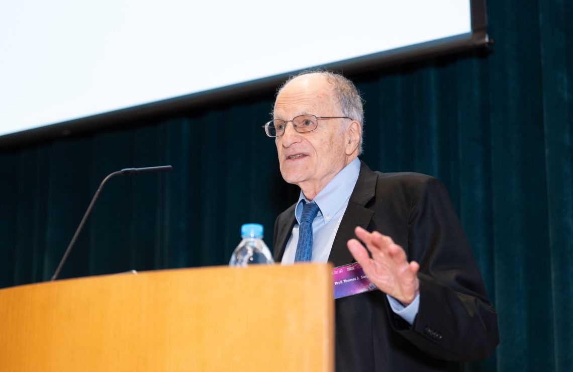 諾獎泰斗托馬斯·薩金特教授蒞臨港大經管學院，解碼AI與經濟