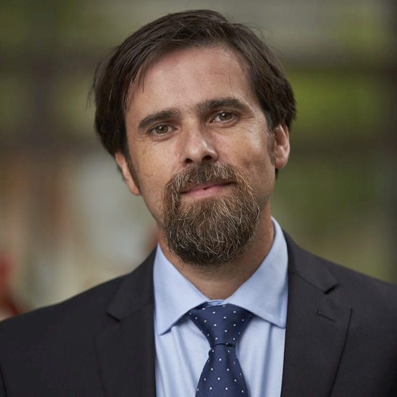 Controlling Inventory and  Information in Supply Chains