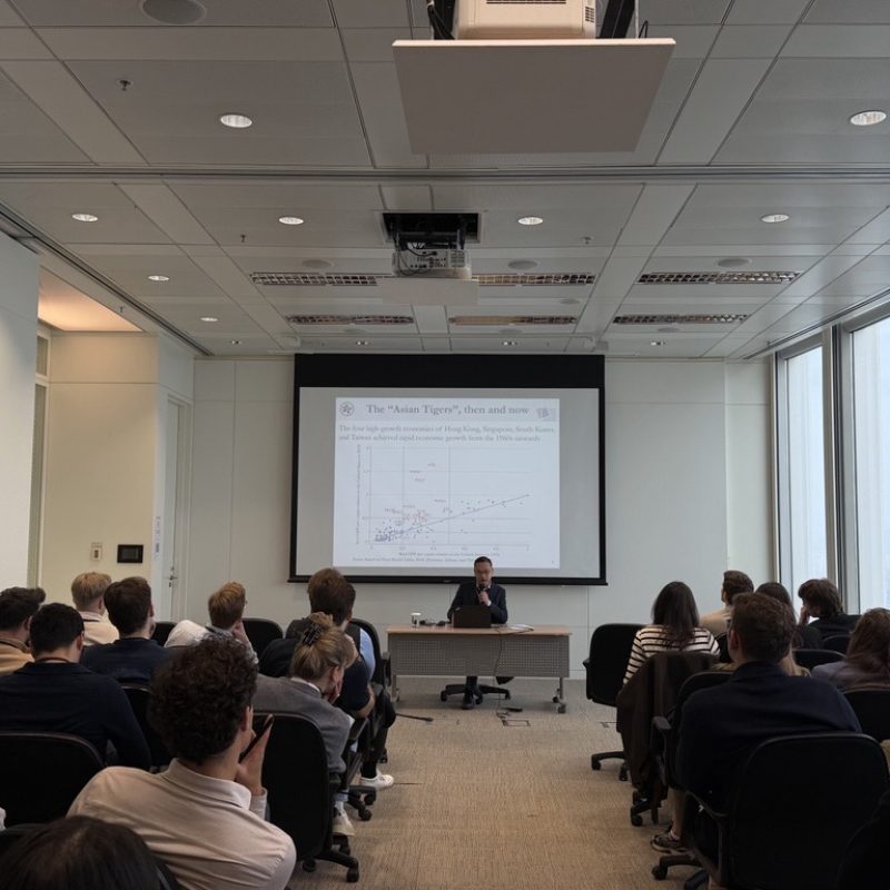 Experience Asia’s Best with HKU – Esade Masters in Hong Kong for a Week of Academic Excellence, Meaningful Connections, and Cultural Immersion