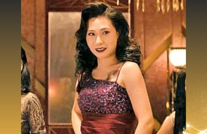 Neon Lights are Off; Night King is On