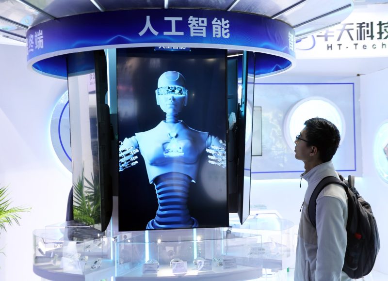 AI Disrupts Workplace: Urgent Need to Restructure Human Capital