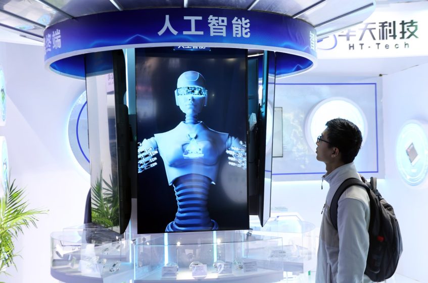 AI Disrupts Workplace: Urgent Need to Restructure Human Capital